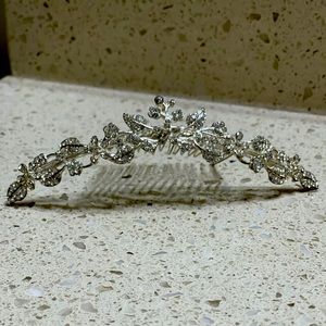 Bridal hair clip